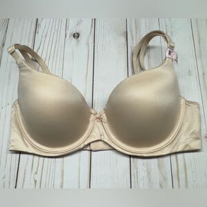 Victoria's Secret Body by Victoria Lightly Lined Smooth Demi Bra Size 32D